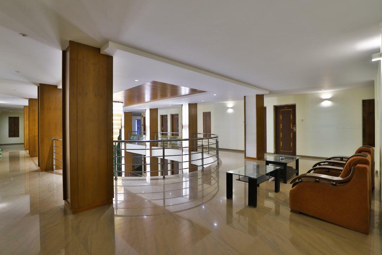 Palette - Hotel Ocean Inn Daman Luaran gambar